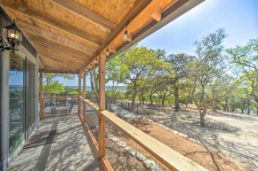 The Texan Casita with Views of Canyon Lake!